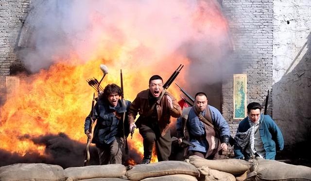 土匪马玉仁洗劫小镇，掳走几十个姑娘，却被国共双方共同认作英雄