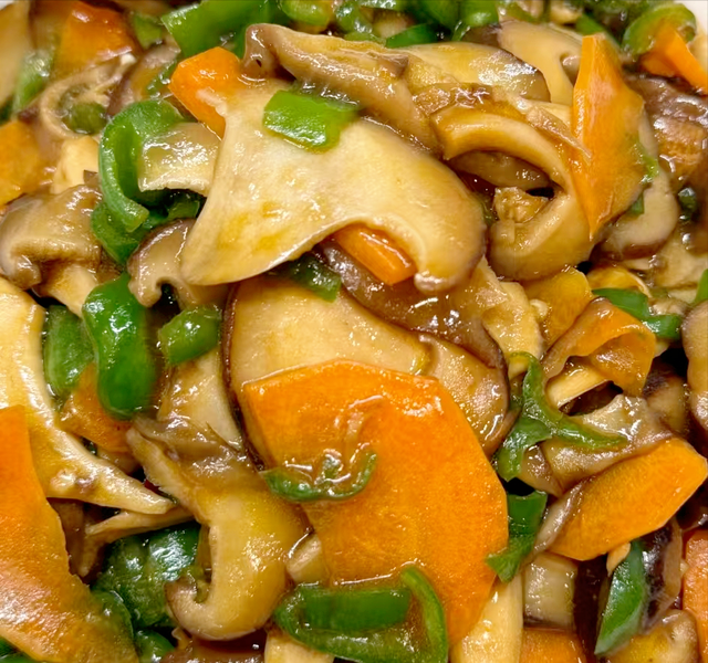 这周重复做的家常菜，天冷吃咋就这么香这么下饭	，家人超捧场！