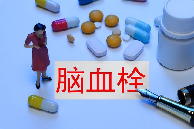 55岁女子突发脑梗去世，生前爱运动不熬夜，丈夫哭诉：她不听我的