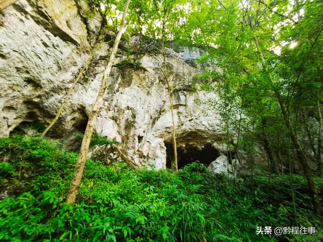 老人岩与磨刀岩：走过万仞崖壁之间不足一尺宽的险峻小道