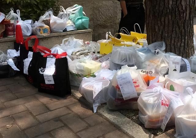 比外卖还方便，一个全新的行业正在加速突围，外卖时代或即将终结