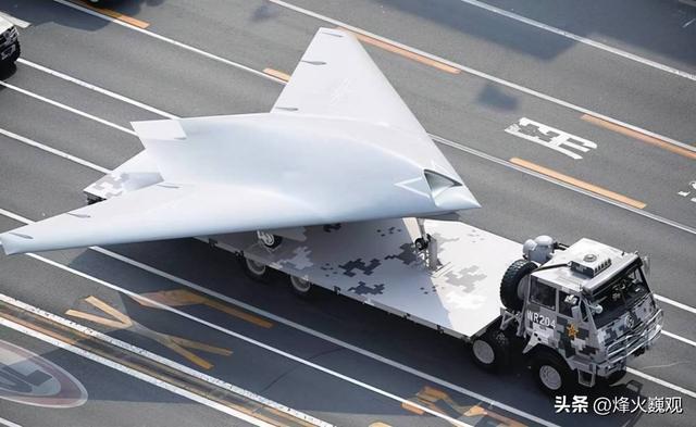 高市早苗选择硬刚，不撤回涉台言论，话音刚落，解放军攻击11亮相