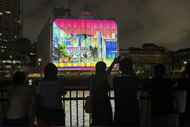 太浪漫了！苏州河畔再现“会动的油画”图片