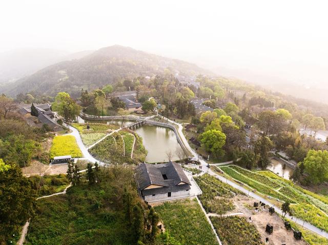 四川隆昌云顶寨，距今已有600多年历史，被誉为“川东第一寨”