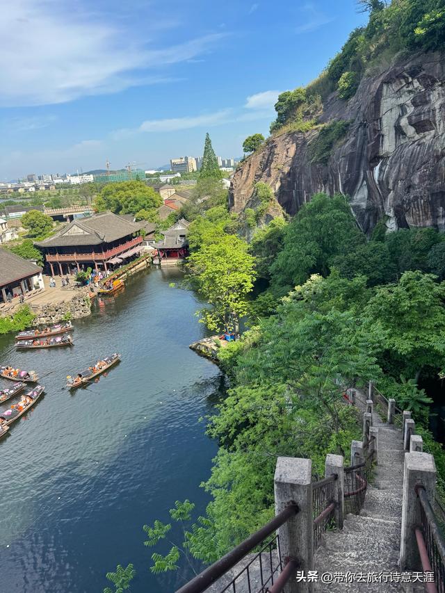 绍兴东湖，宛如巧夺天工的山水大盆景