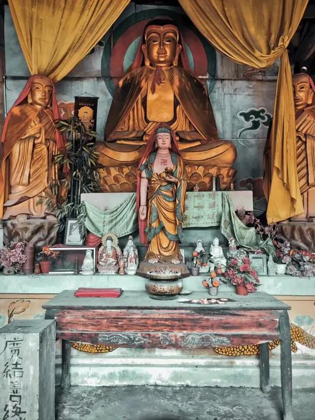 重庆涪陵最原生态的清代寺庙，曾作为学校，不知如今为何空无一人