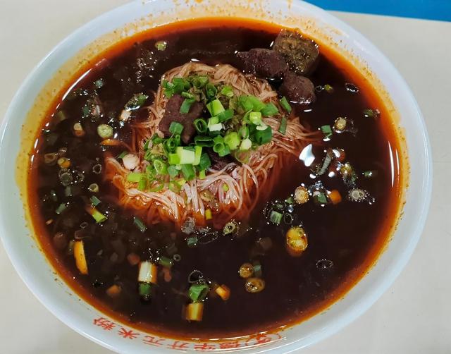 李白故里，肥肠之乡，这座川北小城真的被低估了