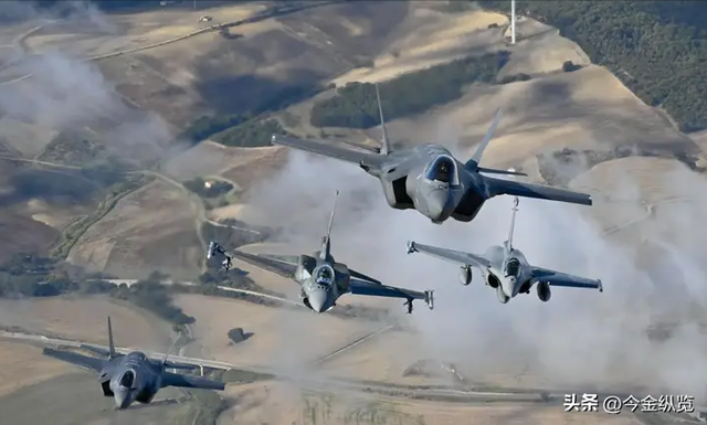F35亮剑地中海！英国借机狂刷存在感，三大优势收割北约新格局！