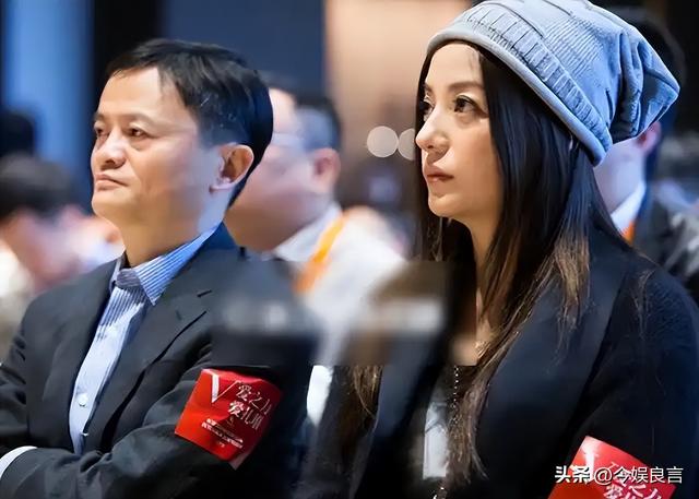 封杀四年，49岁赵薇突传消息，因胃癌去世传闻5个月前就真相大白