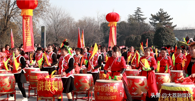 大荔文旅庆“元旦”主题活动：秦晋健身团队“快闪”百年粮仓 文旅体融合别样跨年