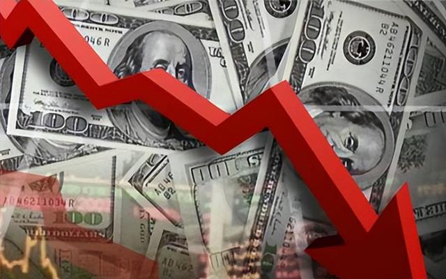 中国一步不退，特朗普给中国两个选择，美官员：中方拒接我方电话