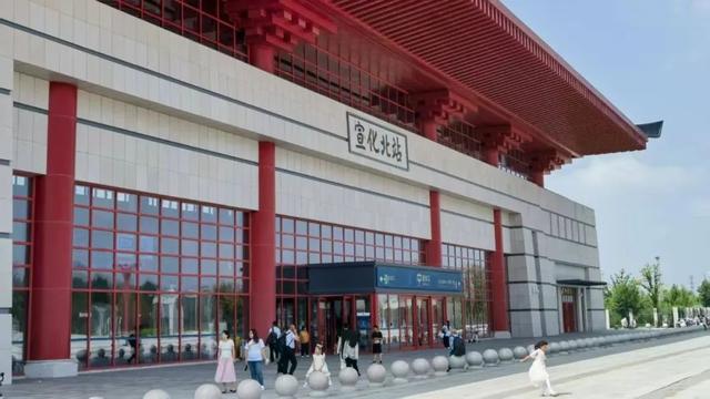 清华大学教授王革华（水木客悠）的文化之旅——暑假一日耍