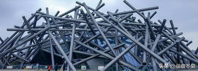 中国五大奇葩建筑：巨型“佛跳墙”一天就被拆除，柳州大夜壶上榜