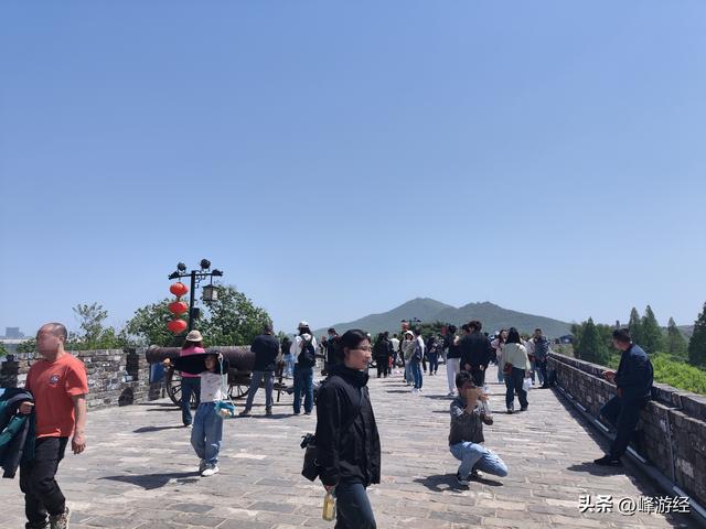 砖石间的六百年呼吸，行走在南京城墙解放门段