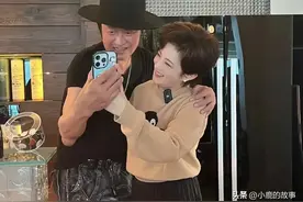 金铭豪宅晒合照，63岁马景涛老态龙钟，44岁金铭未婚未育微胖美女图片