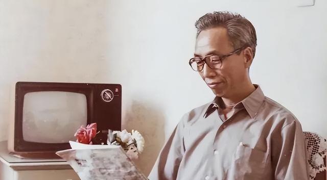 1985年，一场误判让中国付出上万亿的代价，一代巨星抱憾而终