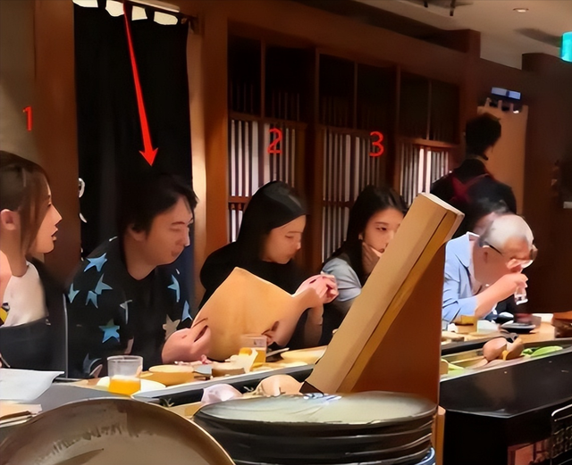 风流成性	、挥霍无度，37岁“纵欲过度	”的王思聪，终究难逃"恶果"