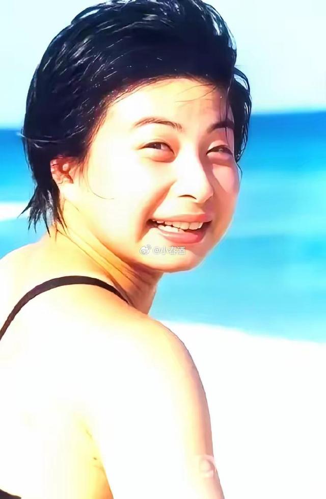 结婚13年，44岁郭晶晶再次迎来喜讯，官媒发文，终于等到这一天