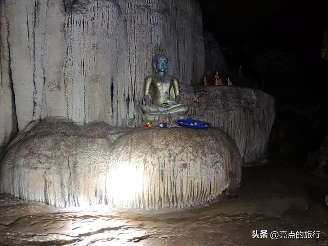 搭乘高铁去老挝，老挝旅行日记：万荣（万荣户外一日玩）