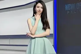NBA十大美女主播，颜值爆表，身材火辣，谁是你的心动女神？图片