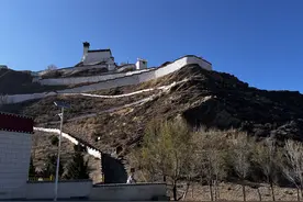 西藏山南. 雍布拉康图片