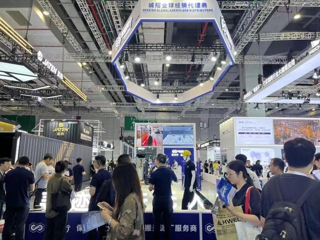 寻迹智行，工博会现场太火爆了！