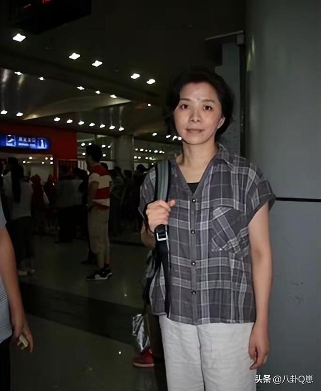 《生万物》庆功宴，江湖地位 人情世故、在杨幂身上体现得淋漓尽致