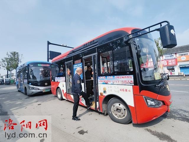 瀍河区白马寺片区:“堵”出畅通 “疏”来满意