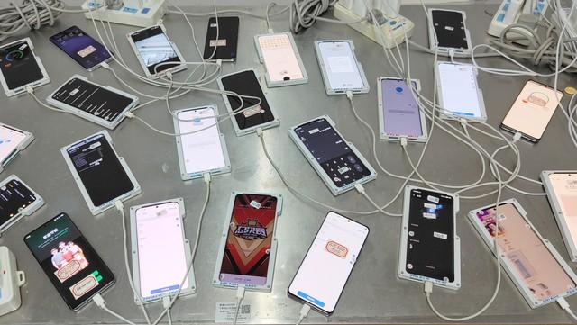 苹果双标？外国手机为何没有洞？