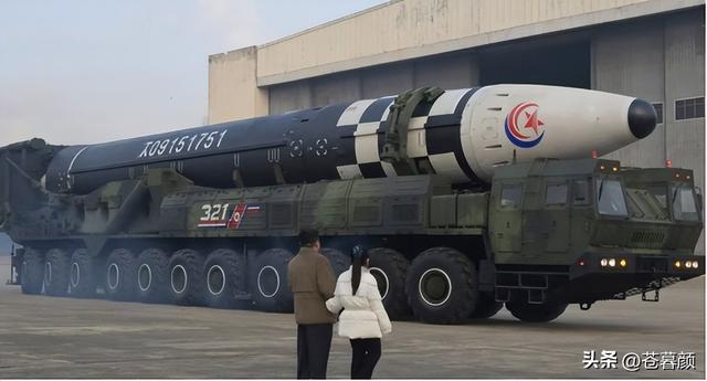 李在明落地北京，没有先和中方官员会面	，而是先去了一场座谈会