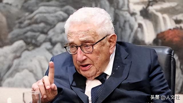 基辛格生前大胆预测：第三次世界大战爆发，敢打美国的国家就3个