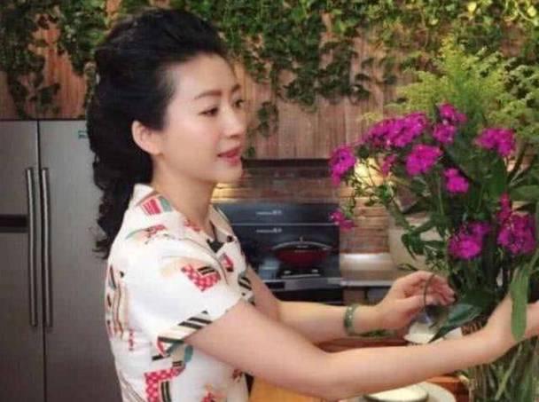 “余生好好走”，知名央视主持人王小丫，病床上的留言令人泪目