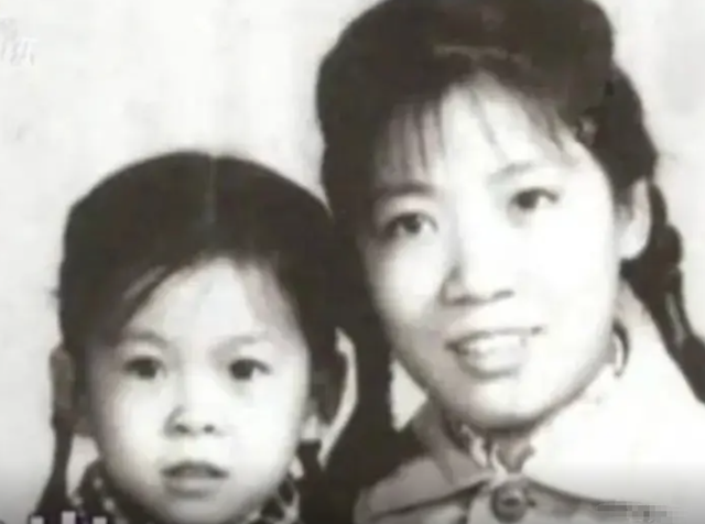 董文华不再沉寂，揭露了曾经被“封杀”的原因，原来我们都错怪她