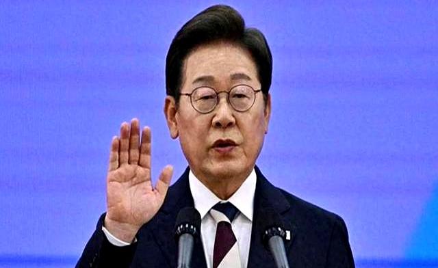 九三阅兵前夕，第一个公然拒绝出席的总统出现，正式通告全球