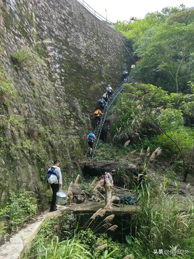 揭西白芒坝上游休闲玩水