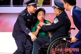 小家传大爱，10年间全区涌现出14.4万户最美家庭图片