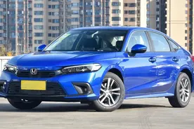 紧凑型轿车油耗排行榜，宝来夺冠，轩逸第5，卡罗拉第16名。图片