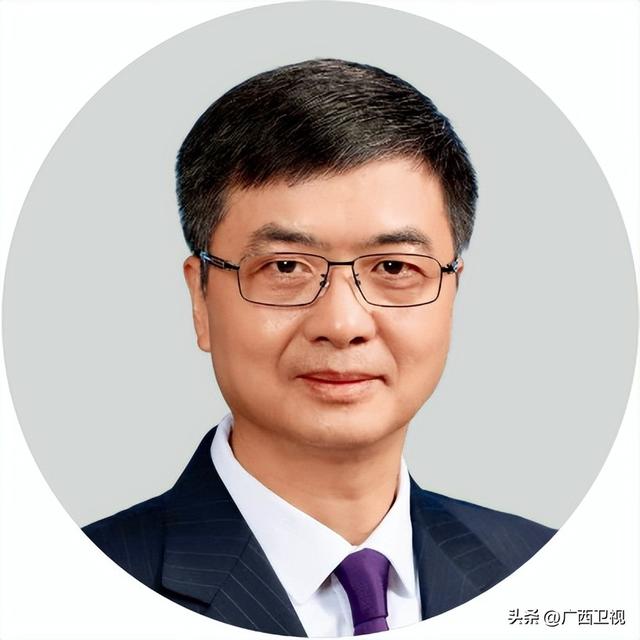广西壮族自治区党委书记、自治区人大常委会主任陈刚在《中国网信》杂志发表署名文章