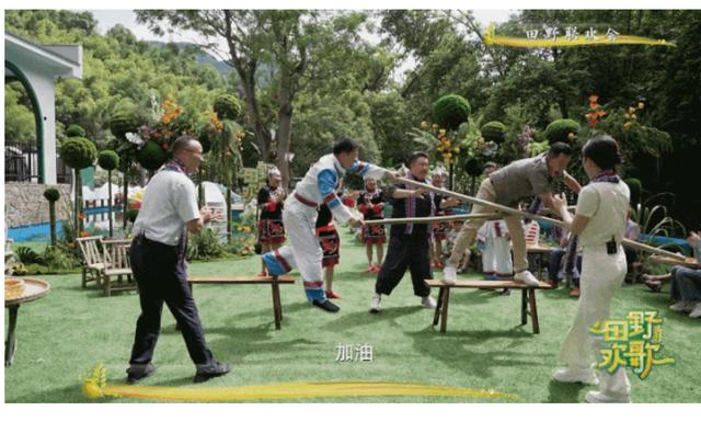 来上犹 , 我“氧”你！漂移车手炫技够燃，美食美景更上头