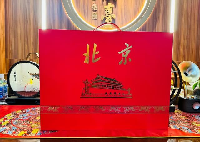 大量日本游客涌入北京，打着旅游幌子不去旅游不吃美食，为啥来？