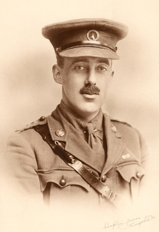 一战狙神射杀上百德军，率24人杀3000敌仅6人活下，勋章现被拍卖