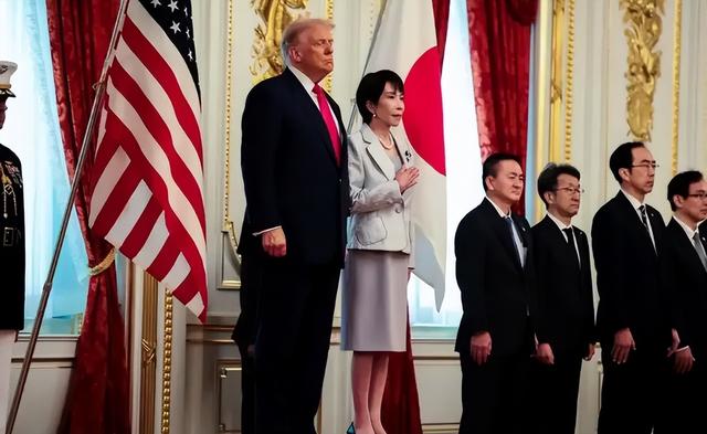 特朗普刚挂电话，高市早苗通告全球，中方出兵条件已确认