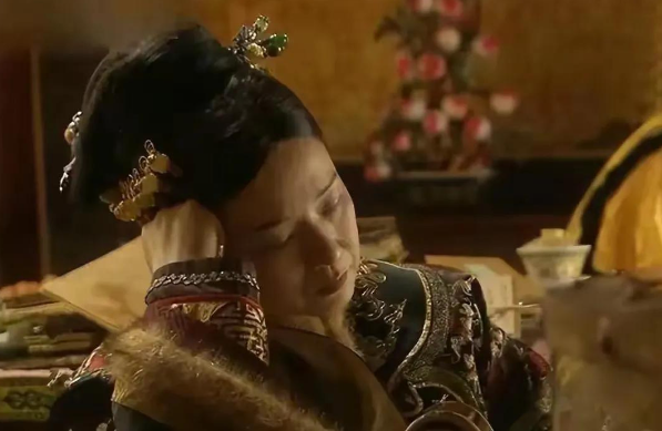 李莲英姐姐隐瞒真相，大清灭亡后才敢说：慈禧其实并非病死的