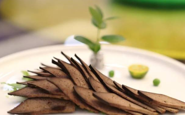 一文深度讲解人民大会堂和钓鱼台国宾馆：吃一顿国宴要多少