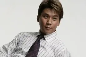 黄子扬三度结婚老来得子，曾与惠英红拍拖，被女方炮轰骗财骗色图片