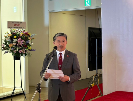 中方不再好言相劝，反击一步步到位，美媒：高市早苗毫无还手之力