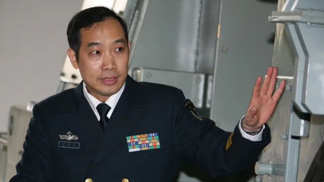 一路超车一路爽！福建舰创下两个“第一”反超美国福特号