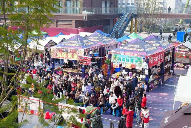 四川隆昌新街里，一半新潮，一半古韵，在时尚街区触摸城市的历史
