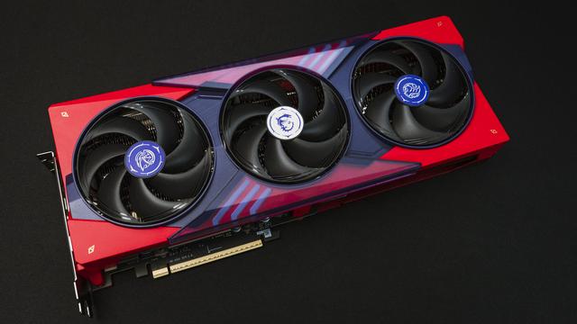 炽烈红韵·魔龙觉醒：微星RTX 5070 Ti魔龙姬限定版开箱实测