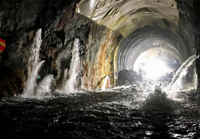 耗资高达3000亿，历时12年，大柱山隧道工程连“基建狂魔”都为难